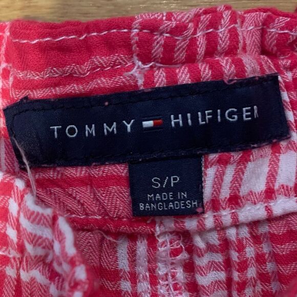 Tommy Hilfiger small oversize plaid pink shorts - Picture 3 of 3